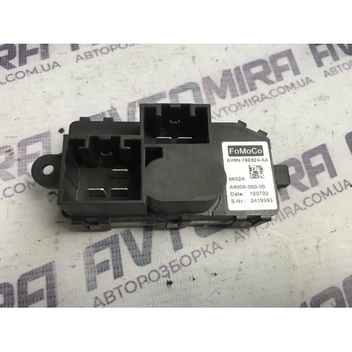 Резистор обігрівача салону Ford Focus 3 2011-2017 AV6N19E624AA